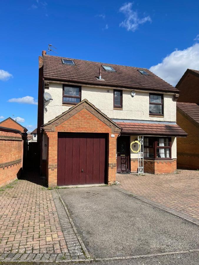 Large, Quiet, Sleeps 16, 4 Bathrooms, Parking, Leicester Extérieur photo