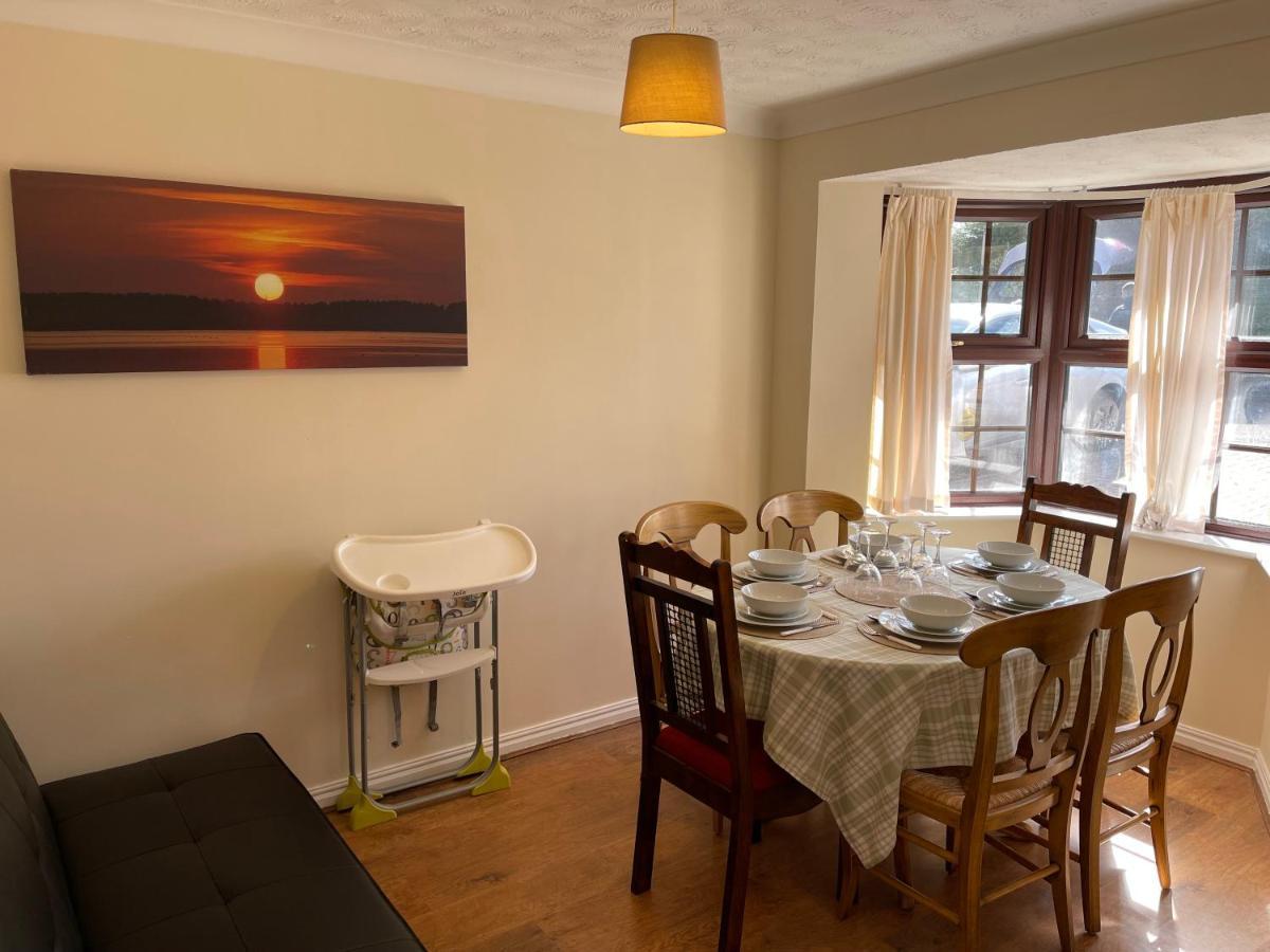 Large, Quiet, Sleeps 16, 4 Bathrooms, Parking, Leicester Extérieur photo