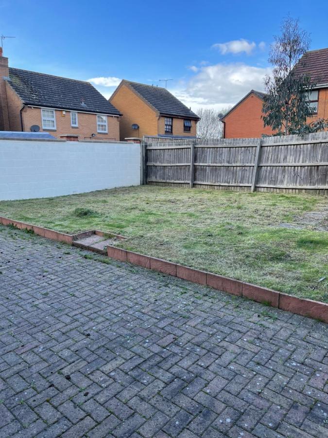 Large, Quiet, Sleeps 16, 4 Bathrooms, Parking, Leicester Extérieur photo