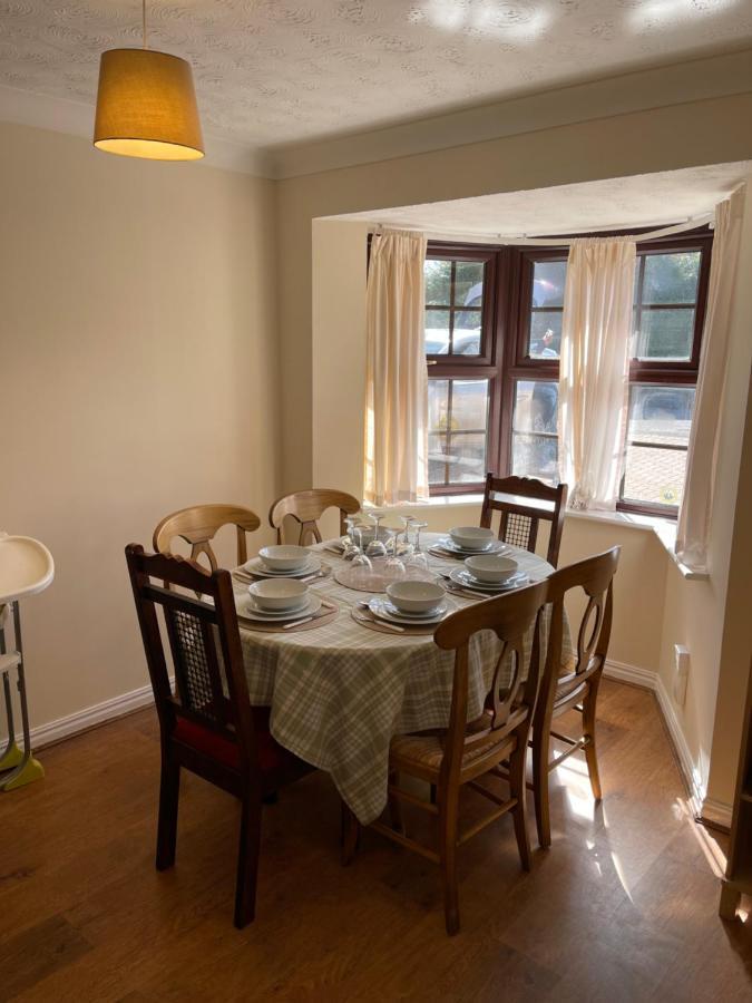 Large, Quiet, Sleeps 16, 4 Bathrooms, Parking, Leicester Extérieur photo
